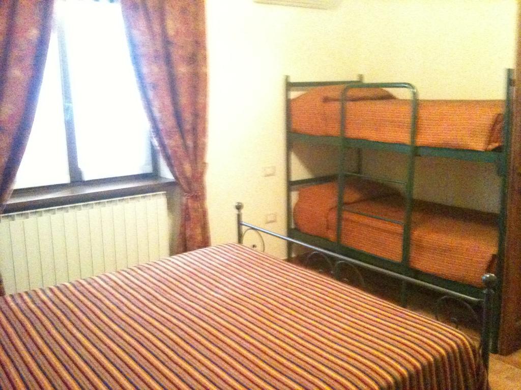 Agriturismo Lo Sgorzolo Pergola Oda fotoğraf